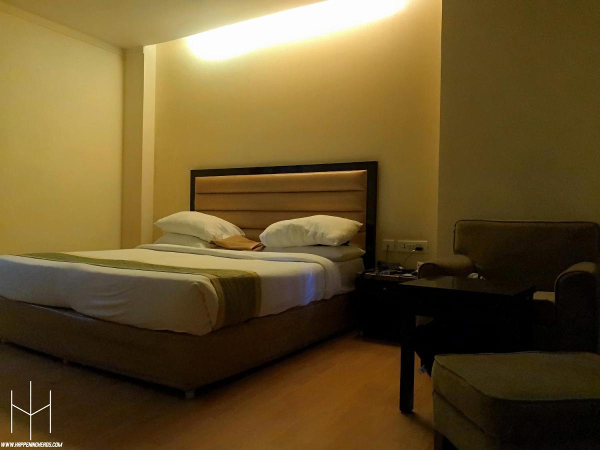 Westend Inn - Resort And Banquet Near Delhi Airport New Delhi Exterior photo